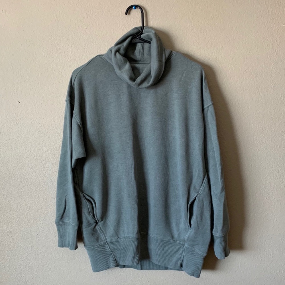 AE Olive Green Turtleneck Sweatshirt Sz XS